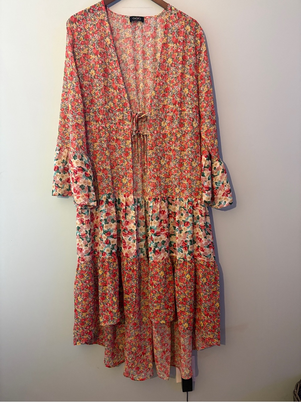 NWOT! GiGiO Floral High Low Duster with Ruffle & Bell Sleeves Size Small